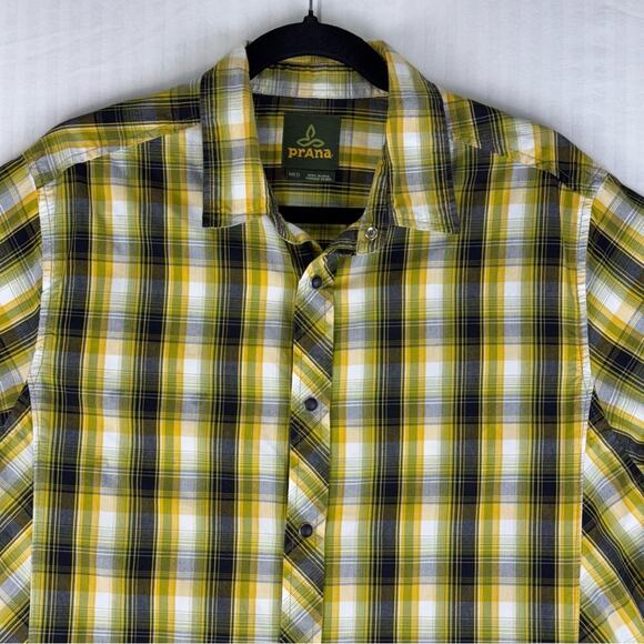 Prana Milo Pearl Snap Short Sleeve Button Down Shirt Size Medium Yellow Plaid - Picture 2 of 6
